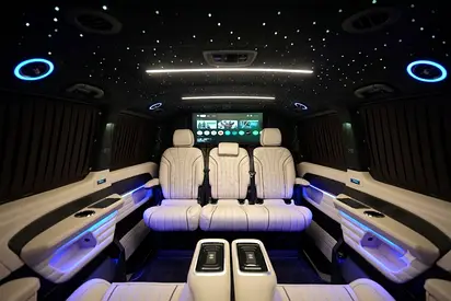 Mercedes V class YAS edition 2026