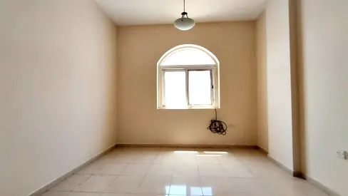 Spacious studio apartment available in prime location al qulaya near to heera beach for families central ac central gas family building