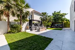 Prime Location | Spacious Garden | D1 Specialist