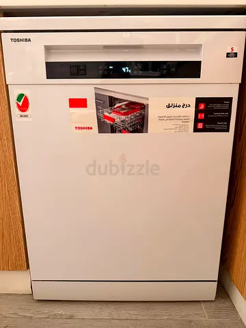 Toshiba Freestanding Dishwasher - White, Excellent Condition