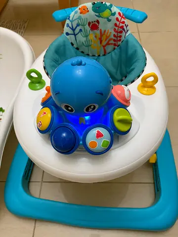 Baby Walker Infant go-cart with free baby bath tub