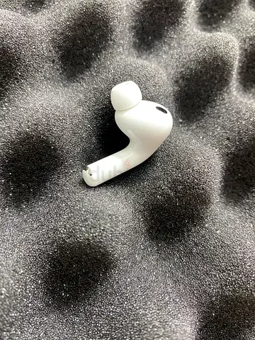 Apple AirPods Pro3 model no A3063 (single earbud) - genuine right pod available