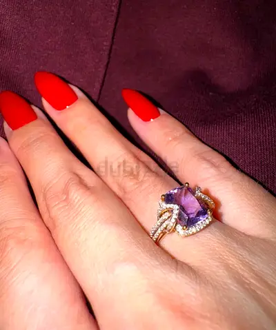 18 KT GOLD RING - AMETHYST