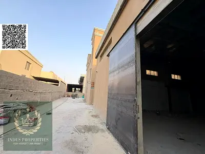 مستودع كبير وواسع متاح للإيجار في منطقة عجمان الصناعية 2؛ تبلغ مساحة الطابق الأرضي 2800 قدم مربع ومساحة الميزانين 1700 قدم مربع، مع توفر طاقة كهربائية