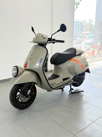 Vespa GTV 300 2024