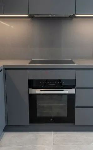 Miele Latest Model Series 7 Built-in 60cm Oven – Same Like New, Slightly Used