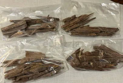 oud wood (natural Indian zoro.. royal )