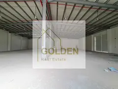 A corner warehouse on a main road with 200 kW of electricity, equipped with an administrative office