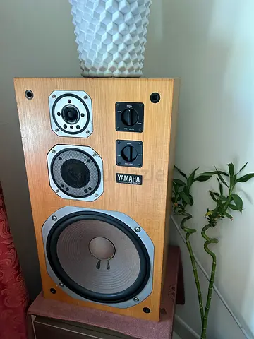 Yamaha NS 690 II Speakers