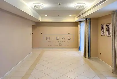 3BR/Spacious | Un Furnished | Vacant| Full Sea View| Close to Tram