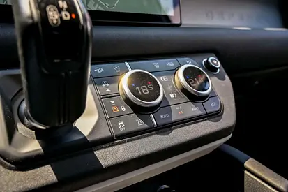 صورة مصغرة 14 لـ 2020 LAND Rover DEFENDER