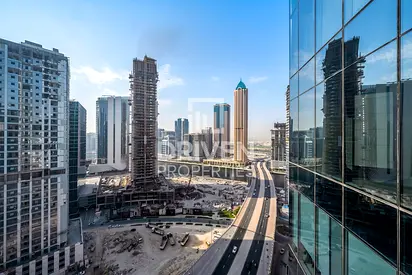 Canal View | Fully furnished | Mid floor