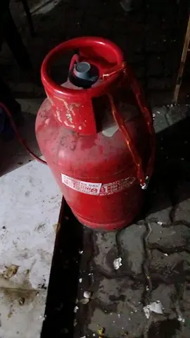 Gas cylinder and stove for sale