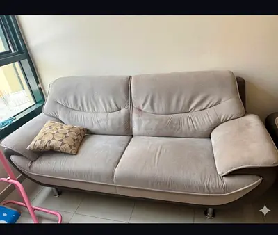 Light grey 3-seater fabric sofa in good condition