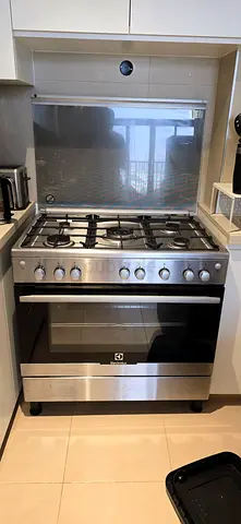 Electrolux stainless steel gas cooker with oven - 90cm - good condition