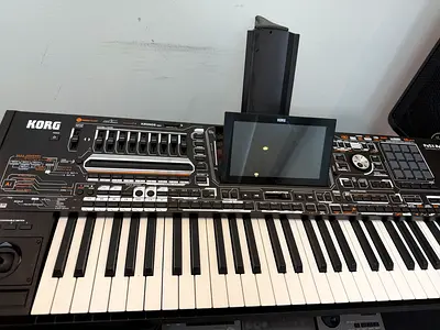 Korg pa5x MG Edition