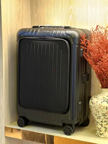 RIMOWA Essential sleeve cabin trolly bag