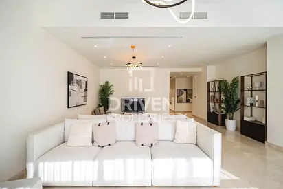 Elegant Mansion | Private Cinema | Rooftop