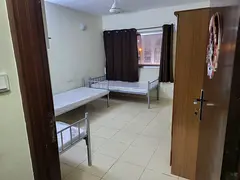Bachelor share with 2 more executives Metro close rent include Dewa fast intrnet clean tidy friendly