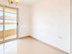 12 Cheques | Prime Location| Spacious| vacant Unit