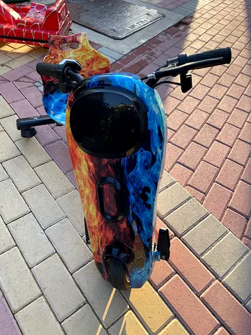 Electric Drifting Scooter for Kids with Fire and Ice Graphics