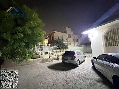 فيلا فاخرة زاوية للبيع سكني تجاري بسعر مميز فررصة 10000  قدم