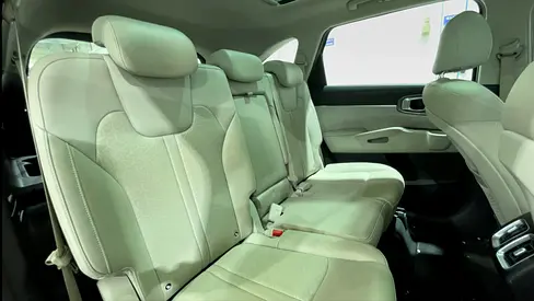 2022 KIA SORENTO — фото 10