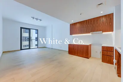Vacant|Unfurnished| Investment Opportunity
