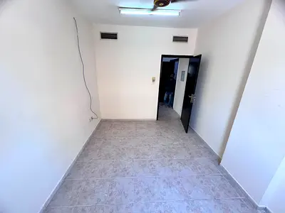 Balcony with an open view - Building without an elevator (apartment on the first floor) - Spacious - Prime location close to all services - Easy acces