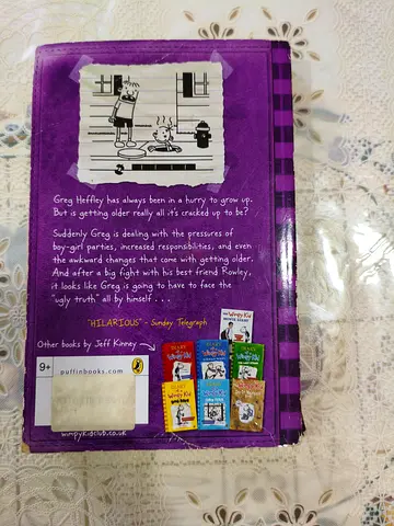 Diary of a Wimpy Kid (back cover) - Jeff Kinney