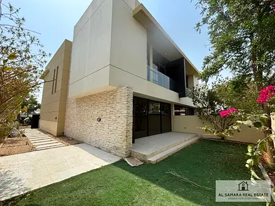 3 BEDROOM || UNFURNISHED || READY TO MOVE