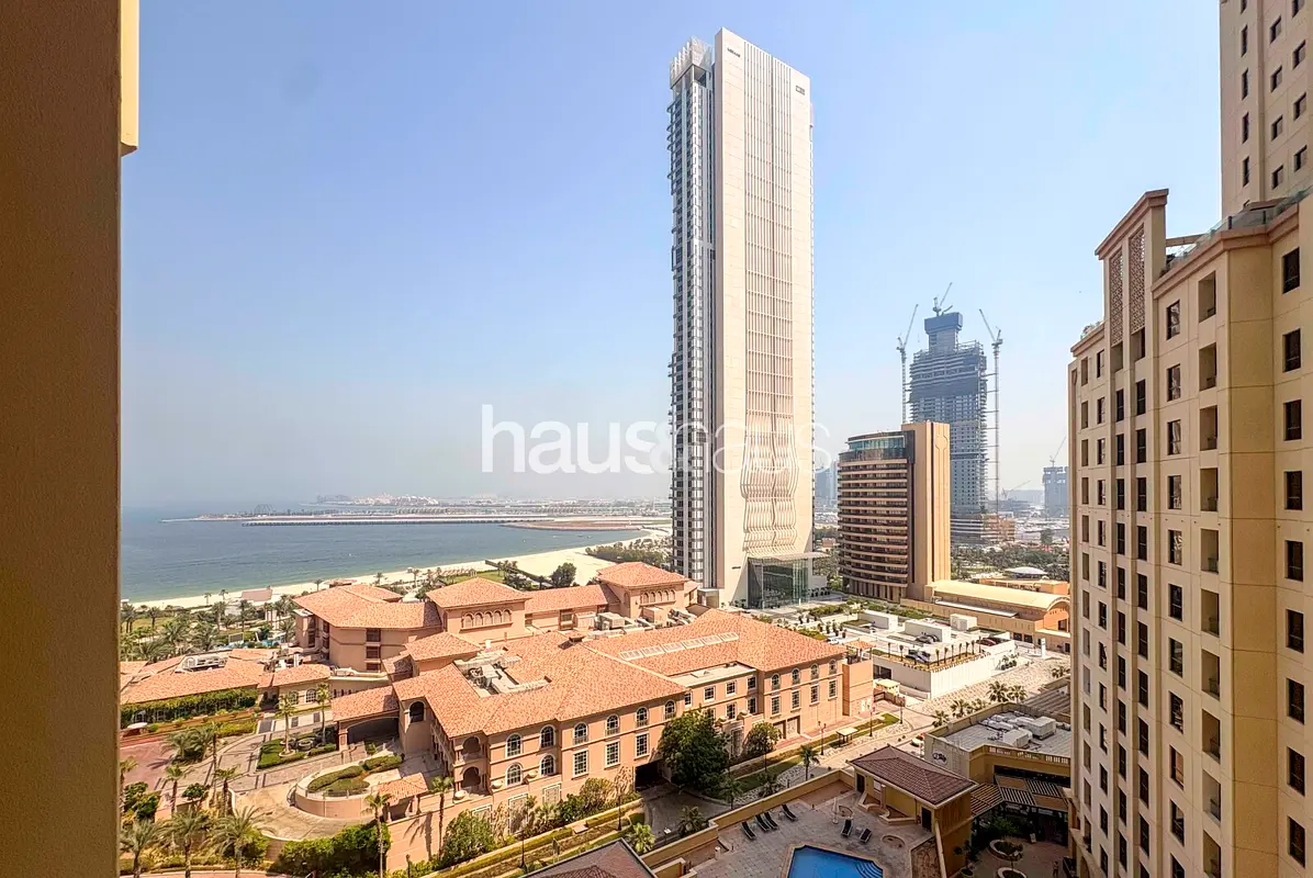 Furnished | Available Now | Accepting 12 chqs