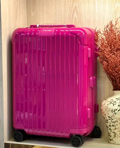 RIMOWA ESSENTIAL Cabin Gloss Magenta purple