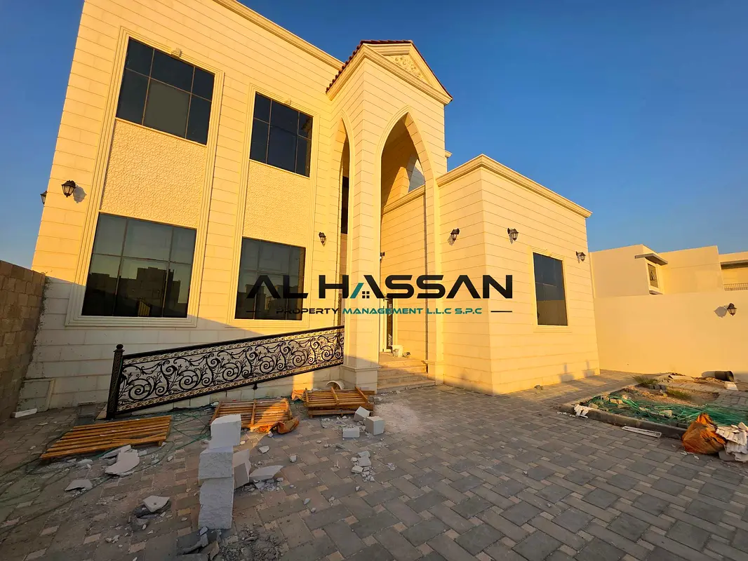 4BR+Majlis I Half Villa I Maid Room i Personal Big Yard i Separate Kitchen i Include Water Electric