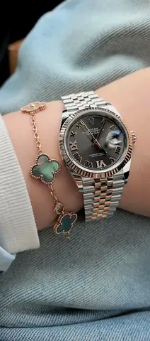 31mm Rolex watch automatic.