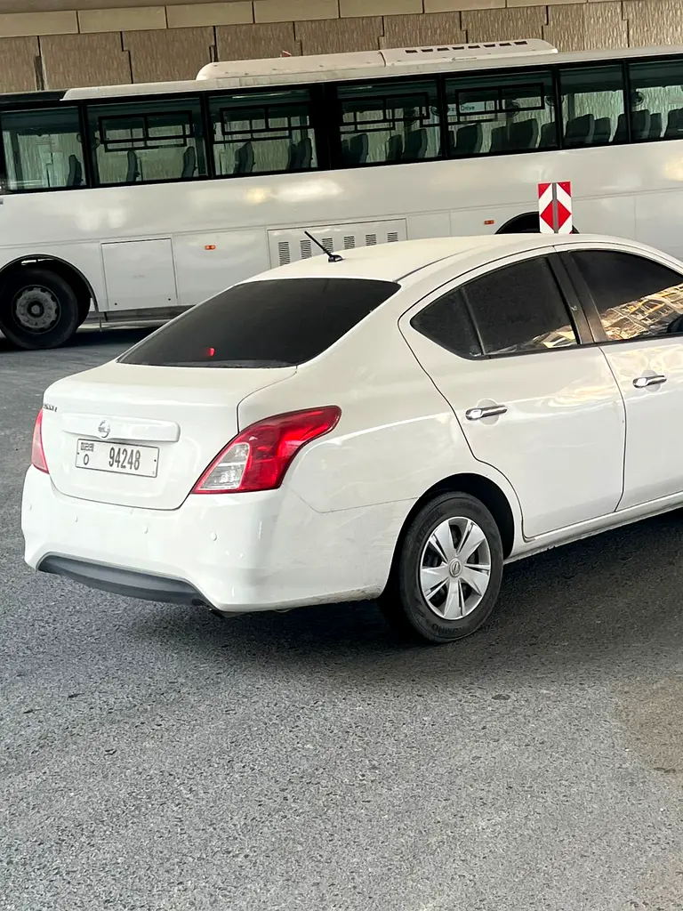 Nissan Sunny 2020 — photo 1 of 5