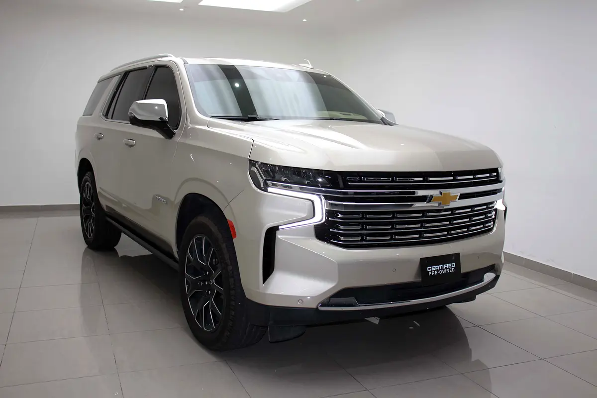 Chevrolet Tahoe 2023 — photo 1 of 9