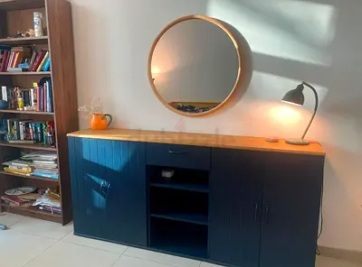 Side board