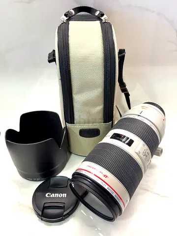 Canon EF 70-200mm f/2.8 IS II USM New Condition