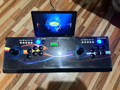 Portable 2-Player Arcade Console with 3180 game there PlayStation/nintendo game Built-in Screen