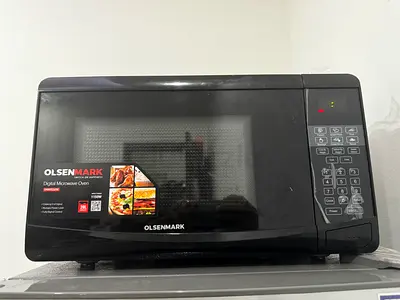 Olsenmark 20L Digital Microwave Oven OMMO2261W, White/Black