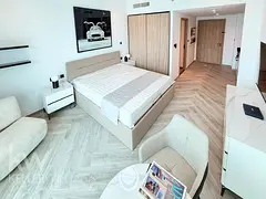 Lovely Furnished studio w balcony in Business Bay