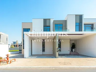 Unfurnished | Prime Location | Managed Unit