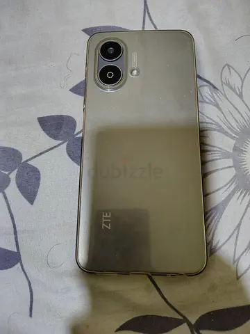 ZTE smartphone - good condition, dual rear cameras