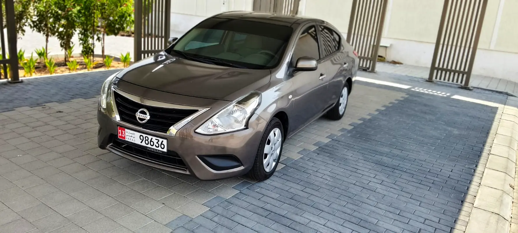 Nissan Sunny 2022 — photo 1 of 11