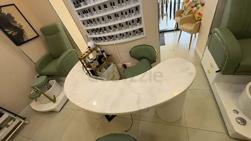 Nail table with chairs
