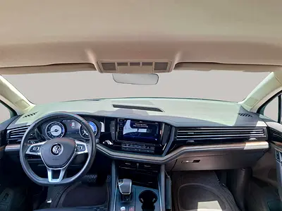 صورة 9 لـ 2018 Volkswagen TOUAREG