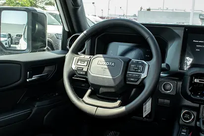 صورة 10 لـ 2026 Toyota PRADO