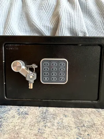 Safe box