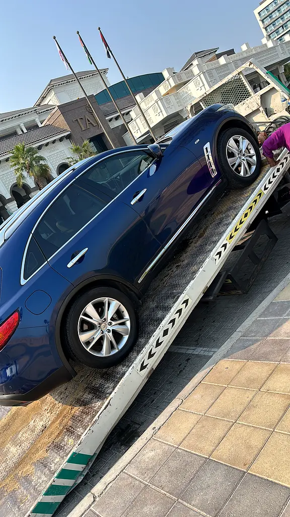 Infiniti FX45/FX35 2012 — photo 1 of 4